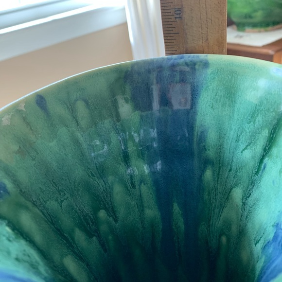 McCoy flower vase - Picture 4 of 10